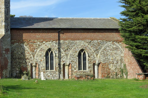 Bawdsey Church - Photo:  Ian Boyle, 23rd April 2013 - www.simplonpc.co.uk