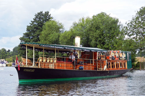 Steam Launch STREATLEY - French Brothers - Photos: 2013 Mike Tedstone 