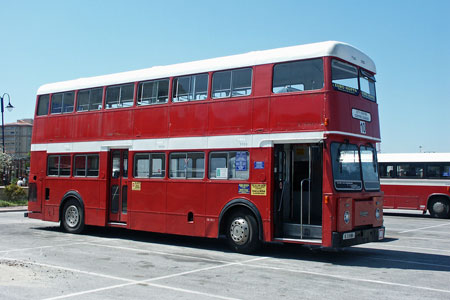 Gibraltar Buses - Photo: © Ian Boyle, 13th April 2004 - www.simplonpc.co.uk