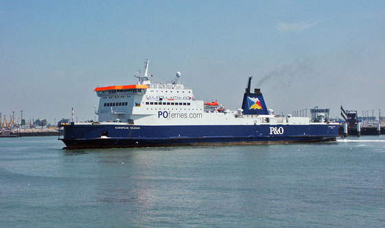 EUROPEAN SEAWAY - P&O Ferries - Photo: 2003 Ian Boyle - www.simplonpc.co.uk