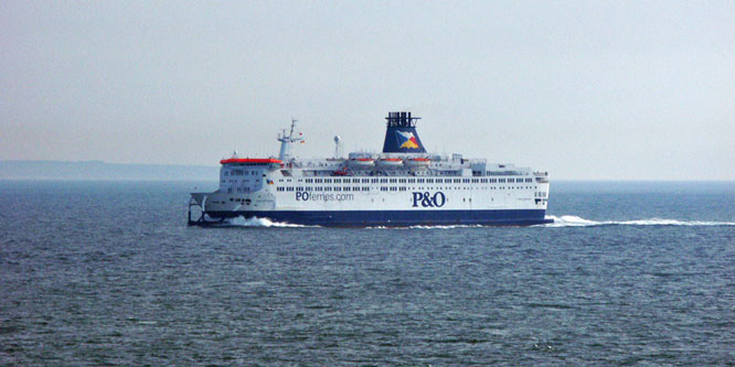 PRIDE OF PROVENCE - P&O Ferries - Photo: 2003 Ian Boyle - www.simplonpc.co.uk
