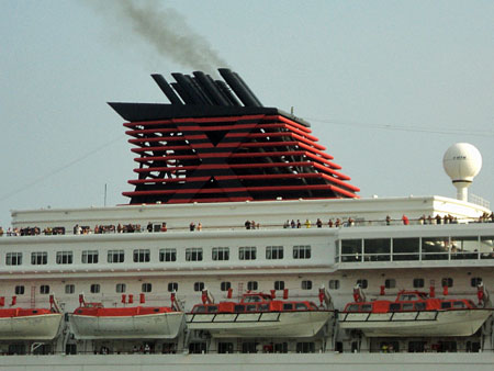 HORIZON - Pullmantur - Photo: 2011 Daniel Capella - www.simplonpc.co.uk