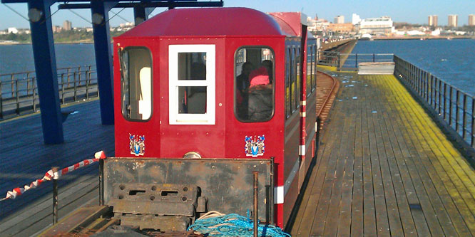 Southend Pier Railway - Photo:  Ian Boyle, 1st January 2013 - www.simplonpc.co.uk - Simplon Postcards