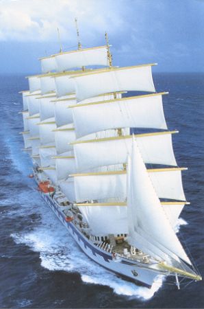 http://www.simplonpc.co.uk/StarClippers/RoyalClipper01.jpg