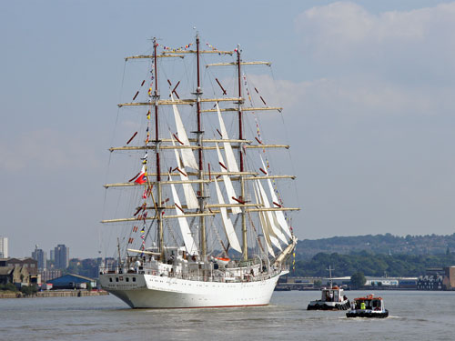 Tall Ships Parade of Sail - Photo: 2014 Ian Boyle - www.simplonpc.co.uk