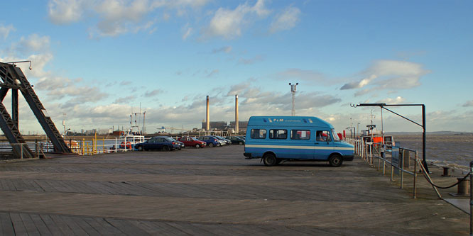 Rail Replacement bus Tilbury Riverside - Photo:  Ian Boyle, 4th January 2007 - www.simplonpc.co.uk