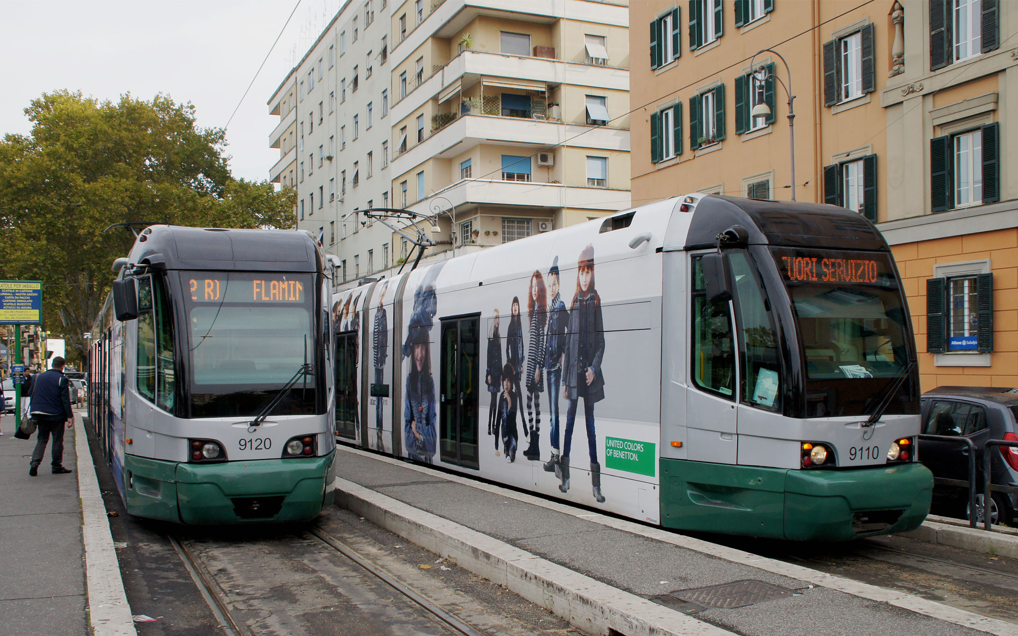 Figure 10: 9200 Series were made right after 9100. They are either 8-axle or 10-axle trams, with 100% low-floor layout. 9200 Series is currently the newest model.