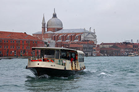 Venice - Venezia - Vaporetto - Photo: © Ian Boyle - www.simplonpc.co.uk