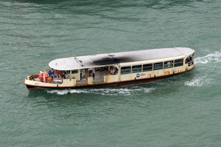 Venice - Venezia - Vaporetto - Photo: © Ian Boyle - www.simplonpc.co.uk