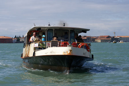 Venice - Venezia - Vaporetto - Photo: © Ian Boyle - www.simplonpc.co.uk