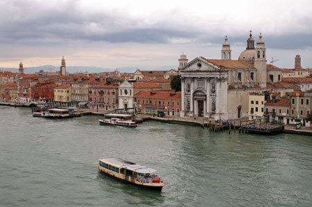 Venice - Venezia - Vaporetto - Photo: © Ian Boyle - www.simplonpc.co.uk