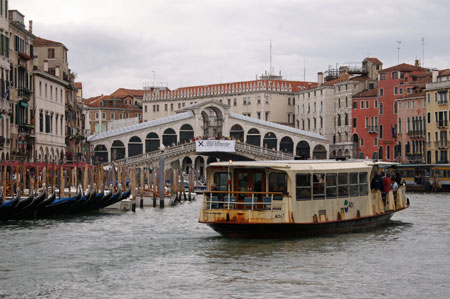 Venice - Venezia - Vaporetto - Photo: © Ian Boyle - www.simplonpc.co.uk