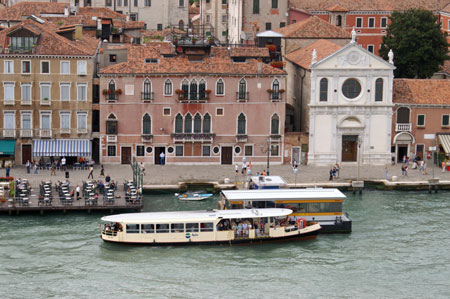 Venice - Venezia - Vaporetto - Photo: © Ian Boyle - www.simplonpc.co.uk