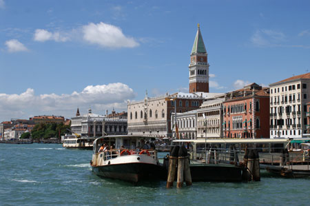 Venice - Venezia - Vaporetto - Photo: © Ian Boyle - www.simplonpc.co.uk