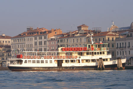 Altino - Venice Ferry - Venezia Motonave - Photo: © Ian Boyle - www.simplonpc.co.uk