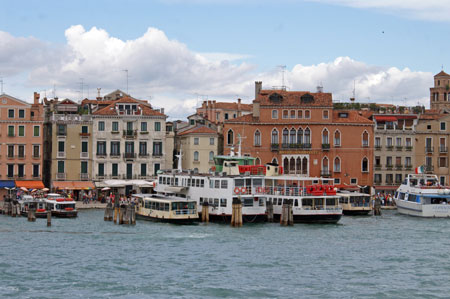 Venice Ferry - Venezia Motonave - Photo: © Ian Boyle - www.simplonpc.co.uk