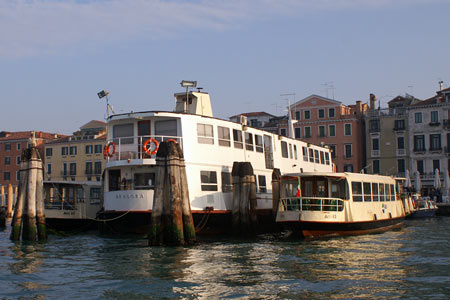 Venice Ferry - Venezia Motonave - Photo: © Ian Boyle - www.simplonpc.co.uk