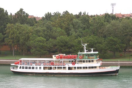 Eraclea - Venice Ferry - Venezia Motonave - Photo: © Ian Boyle - www.simplonpc.co.uk