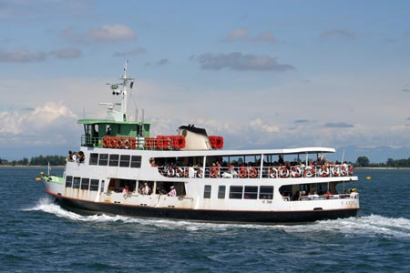 S.Andrea - Venice Ferry - Venezia Motonave - Photo: © Ian Boyle - www.simplonpc.co.uk