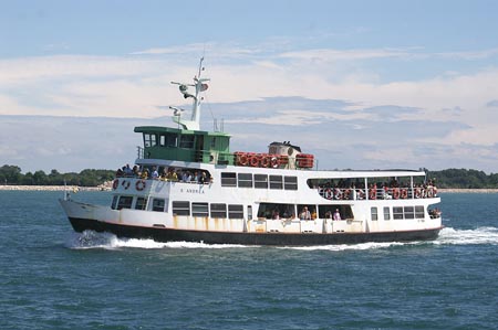 S.Andrea - Venice Ferry - Venezia Motonave - Photo: © Ian Boyle - www.simplonpc.co.uk