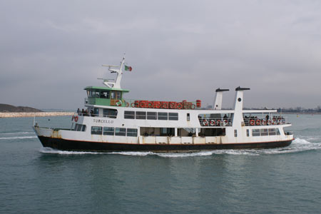 Torcello - Venice Ferry - Venezia Motonave - Photo: © Ian Boyle - www.simplonpc.co.uk