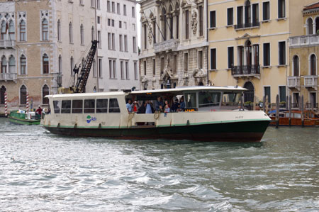 Venice - Venezia - Vaporetto - Photo: © Ian Boyle - www.simplonpc.co.uk