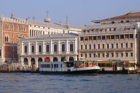 Venice Ferry - Venezia Motonave - Photo: © Ian Boyle - www.simplonpc.co.uk