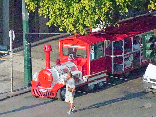 Athens - Dotto Train - Photo: ©Ian Boyle 13th September 2016 