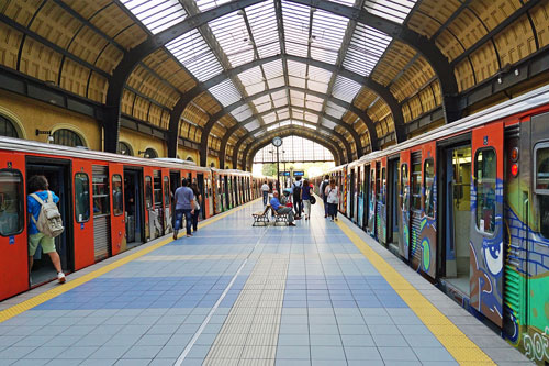 Athens Metro - Photo: ©Ian Boyle 14th September 2016 