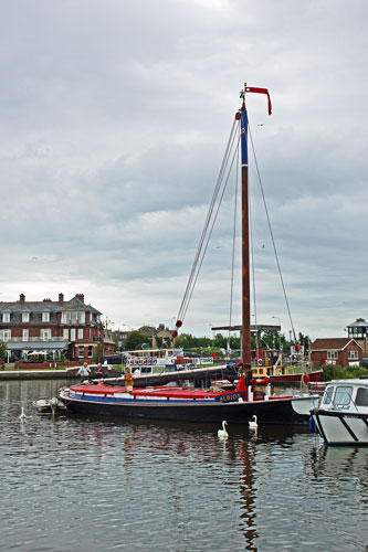 ALBION - Norfolk Wherry - Photo: ©2012 Ian Boyle - www.simplonpc.co.uk - Simplon Postcards