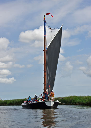 ALBION - Norfolk Wherry - Photo: ©2012 Ian Boyle - www.simplonpc.co.uk - Simplon Postcards