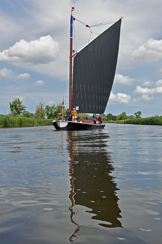 ALBION - Norfolk Wherry - Photo: ©2012 Ian Boyle - www.simplonpc.co.uk - Simplon Postcards