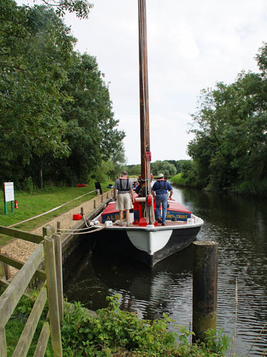 ALBION - Norfolk Wherry - Photo: ©2012 Ian Boyle - www.simplonpc.co.uk - Simplon Postcards