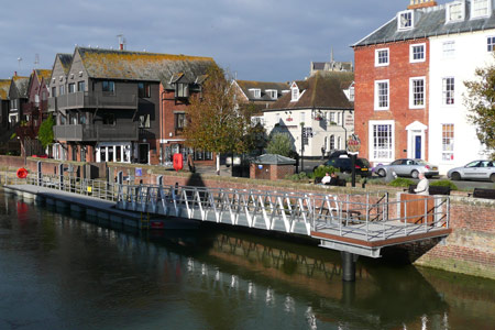 Arundel pontoon - www.simplonpc.co.uk