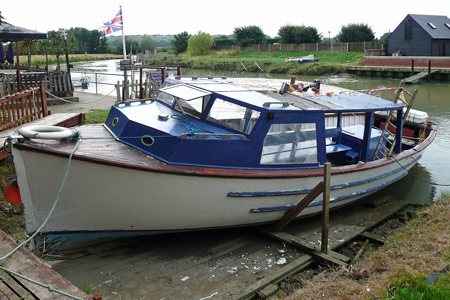 Arundel Castle - Arundel Boatyard - www.simplonpc.co.uk