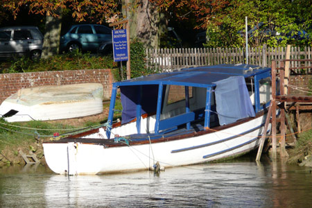 Arundel Castle - Arundel Boatyard - www.simplonpc.co.uk