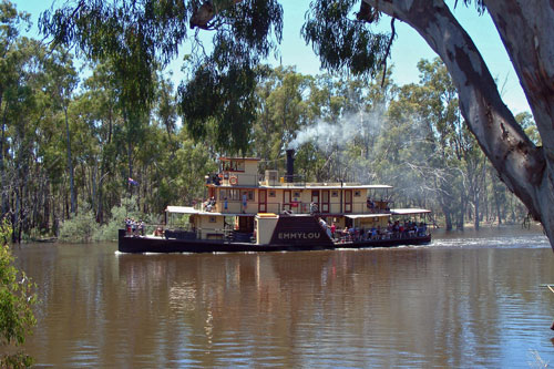 Murray River Steamers - Photo: 2011 Ian Greig - www.simplonpc.co.uk