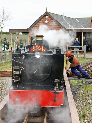 BURE VALLEY RAILWAY - www.simplonpc.co.uk - Photo: © Ian Boyle 15th February 2012