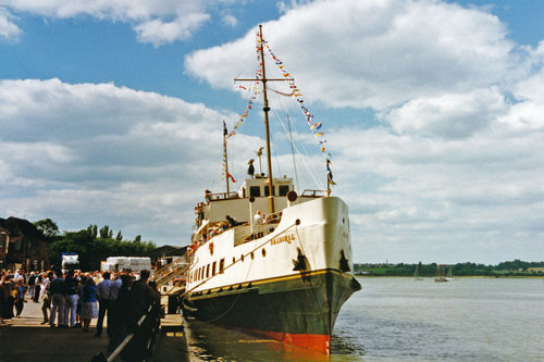 BALMORAL (1949) - Waverley Excursions - Photo: ©1995 Ian Boyle - www.simplonpc.co.uk