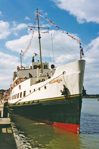 BALMORAL (1949) - Waverley Excursions - Photo: ©1995 Ian Boyle - www.simplonpc.co.uk