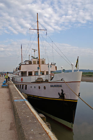 MV BALMORAL - Waverley Excursions - www.simplonpc.co.uk - Photo: © Ian Boyle, 8th June 2006