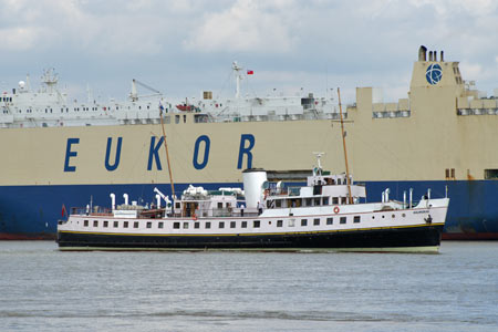 MV BALMORAL - Waverley Excursions - Photo: © Ian Boyle, 20th June 2006 - www.simplonpc.co.uk