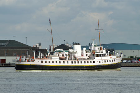 MV BALMORAL - Waverley Excursions - Photo: © Ian Boyle, 20th June 2006 - www.simplonpc.co.uk