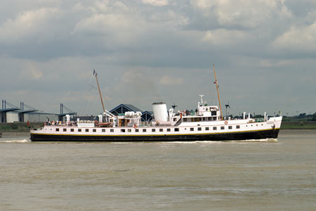 MV BALMORAL - Waverley Excursions - Photo: © Ian Boyle, 20th June 2006 - www.simplonpc.co.uk