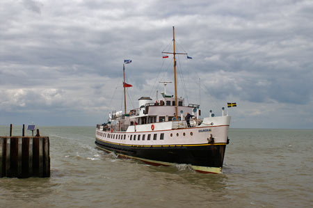 MV BALMORAL - Waverley Excursions -  Photo: © Ian Boyle,  July 2007 - www.simplonpc.co.uk