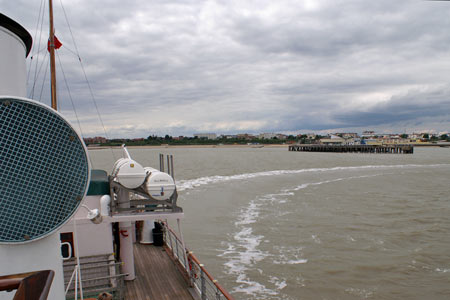 MV BALMORAL - Waverley Excursions - www.simplonpc.co.uk - Photo: © Ian Boyle, 26th June 2007