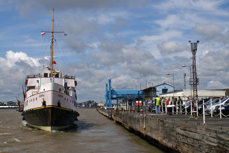 MV BALMORAL - Waverley Excursions - www.simplonpc.co.uk - Photo: © Ian Boyle, 29th June 2007