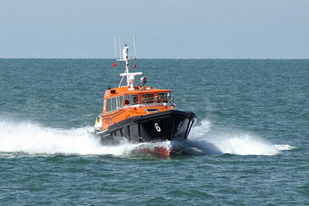 Thames & Medway Pilot - MV BALMORAL Cruise - Waverley Excursions -  Photo: © Ian Boyle, 10th July 2007 - www.simplonpc.co.uk