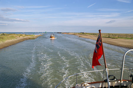 Rye, Sussex - MV BALMORAL Cruise - Waverley Excursions -  Photo: © Ian Boyle, 10th July 2007 - www.simplonpc.co.uk