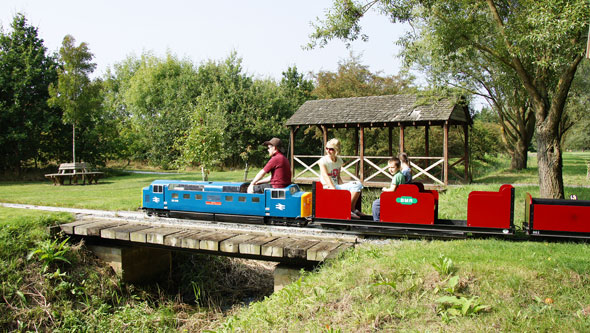 Barnards Miniature Railway - Photo: 2014 Ian Boyle - www.simplonpc.co.uk